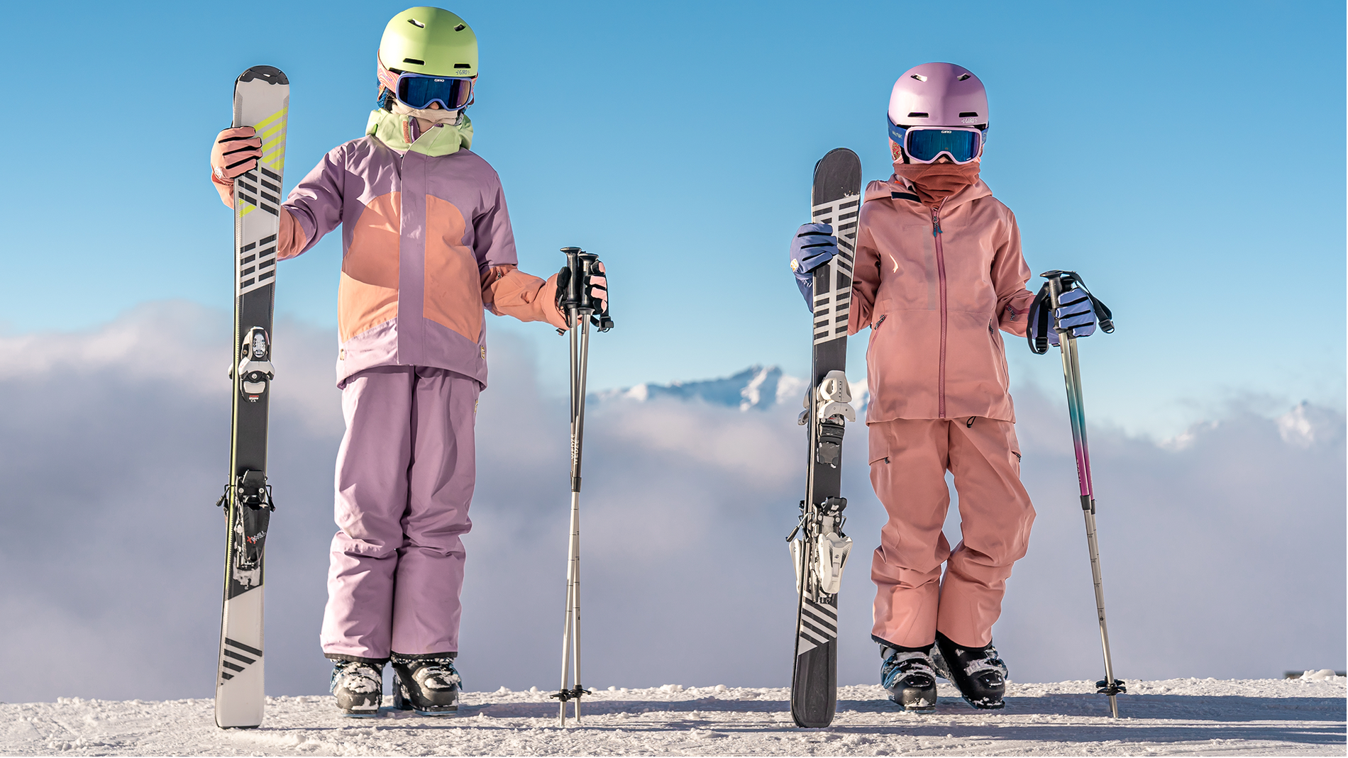 Familien testen die neue Skikollektion Neve/Lumi und die 3L-Kollektion