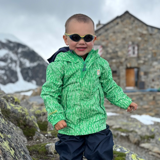 Hut tours with kids: Tips and packing list from Tierberglihütte