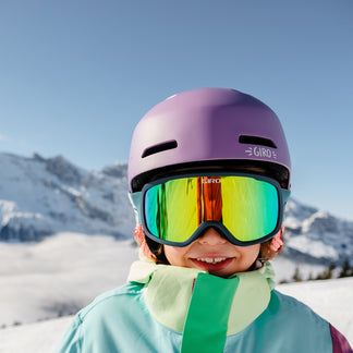 Snow helmets & goggles